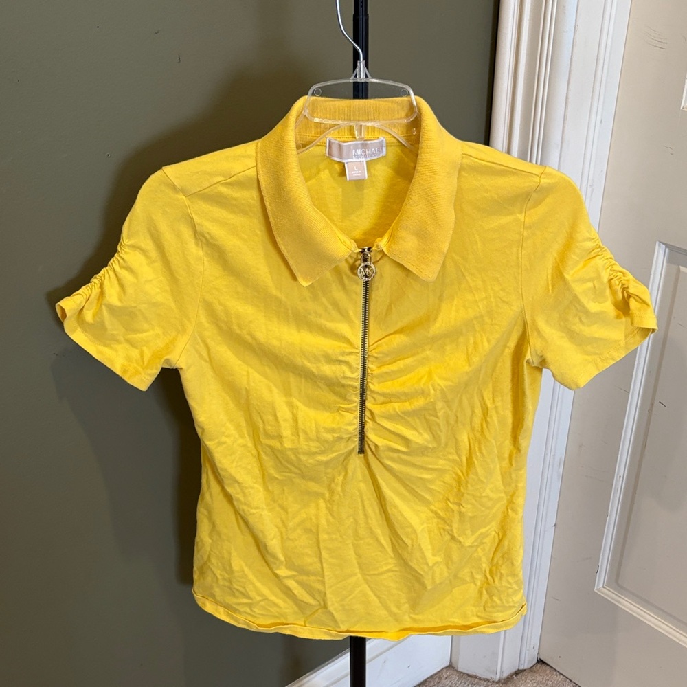 MICHAEL Michael Kors Yellow Collared Short Sleeve Tee